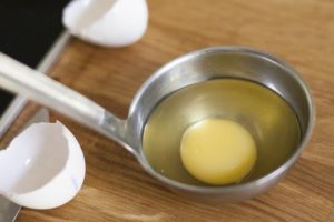Turkish poached eggs