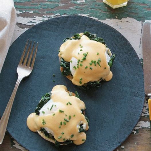 Photo of Florentine Eggs with Spinach and Morne Sauce