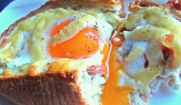 Pink-cocotted egg