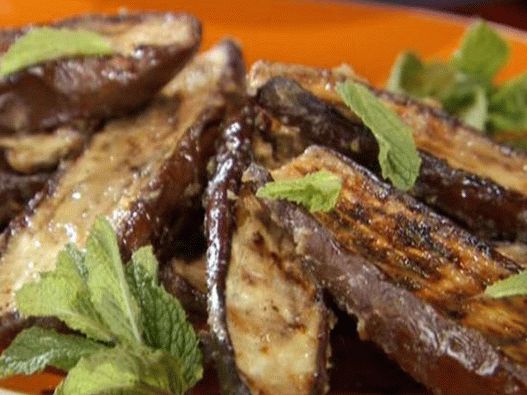 Photo of Japanese grilled eggplant in a glaze of miso