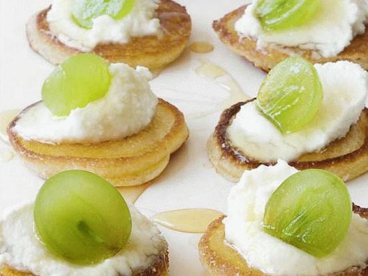 Photo of corn fritters appetizer