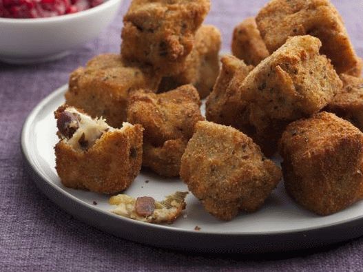 Photo Appetizer of stuffing for stuffing poultry with cranberry pesto
