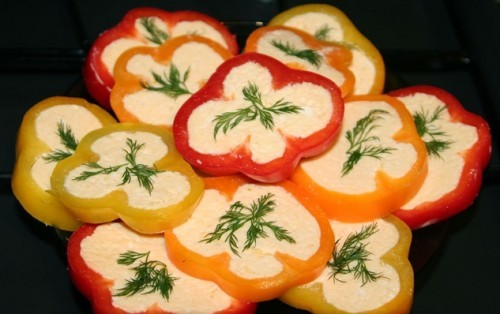 Pepper appetizer with cheese