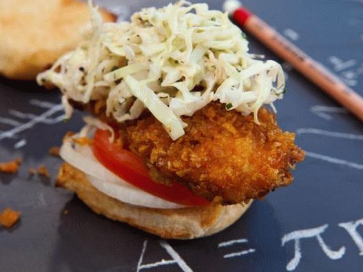 Photo of the dish - Slider sandwiches with chicken fingers and garlic oil