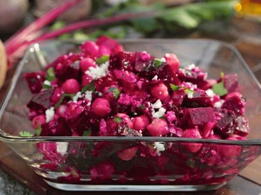 Photo of the dish - Salad of baked beets with chickpeas and red onions