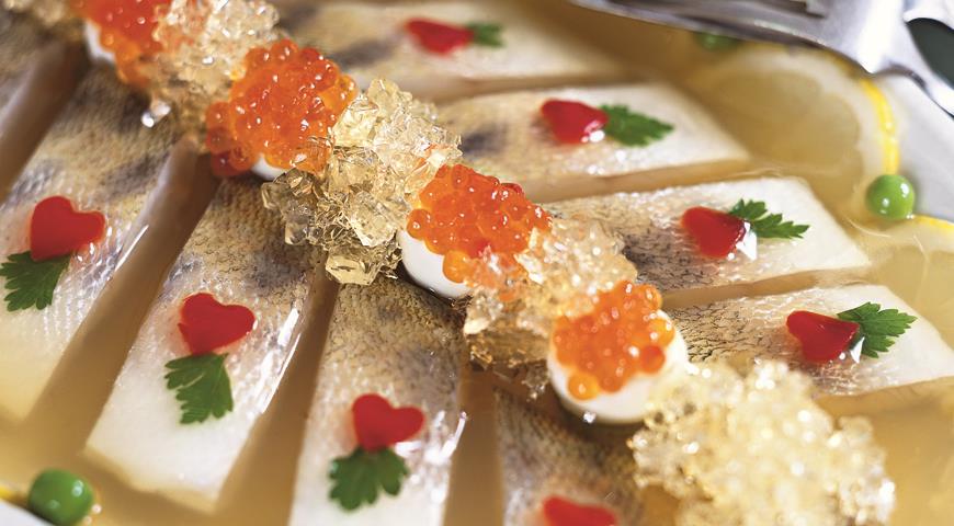 Jellied fish with caviar