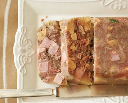 Photo Jellied turkey with mushrooms