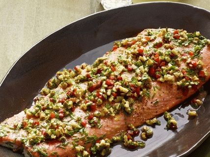 Photo Baked salmon with peanut sauce