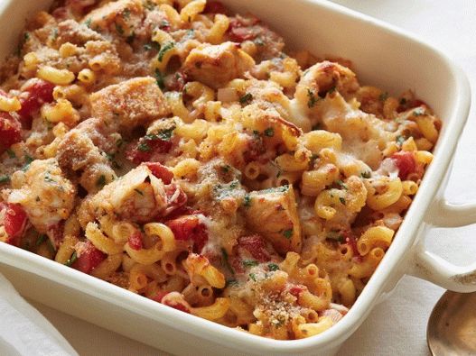 Photo Italian-style pasta with chicken