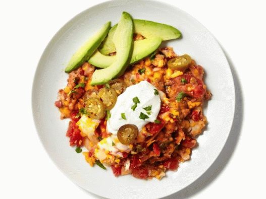 Photo Casserole with beans and Mexican chips, cooked in a slow cooker