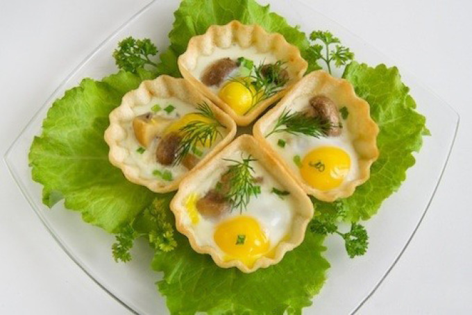 Breakfast in tartlets