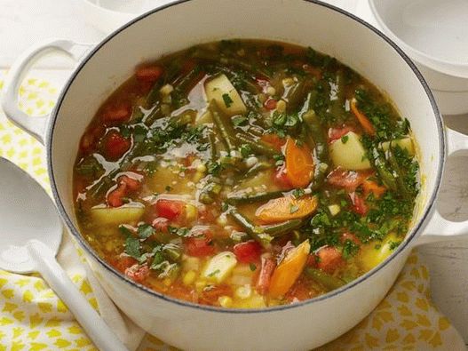 Vegetarian Soup with String Beans
