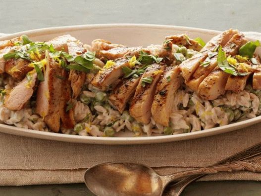 Orzo cream paste with lemon pepper and fried chicken