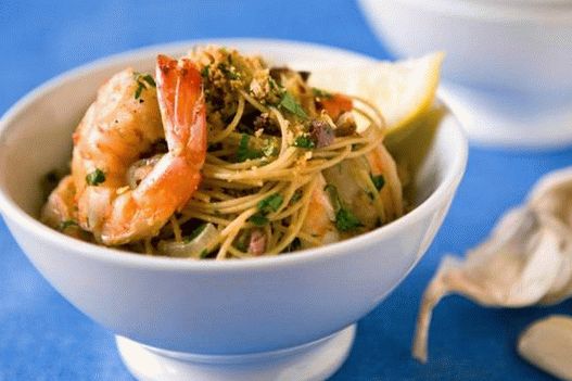 Scampi shrimp in a light sauce