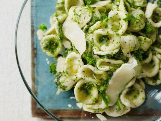 Orecchiette pasta with rapini pesto