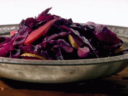 Photo of the dish - Fried red cabbage seasoned with fennel and wine