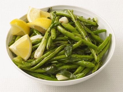 Photo of Grilled Green Beans with Onions