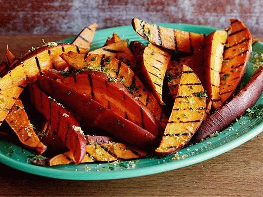Photo Fried sweet potato with smoked aroma