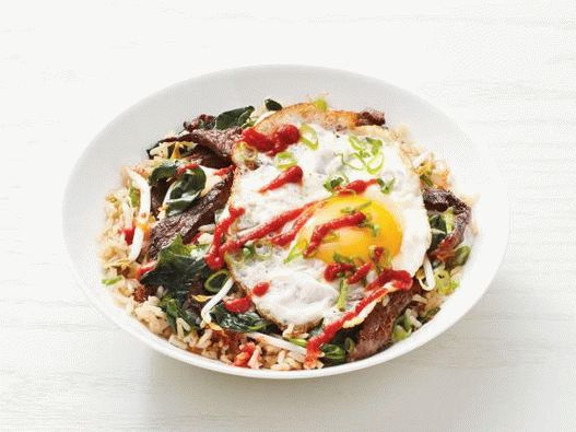 Photo Fried Rice with Egg and Steak