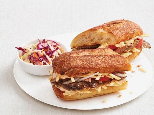 Photo of the dish - Cuban sandwich with beef and potato straws