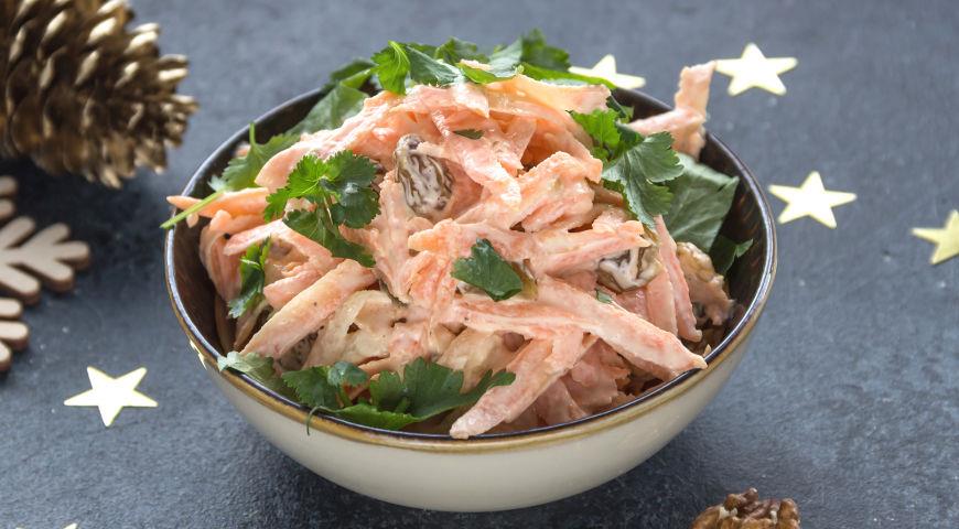 Winter carrot salad